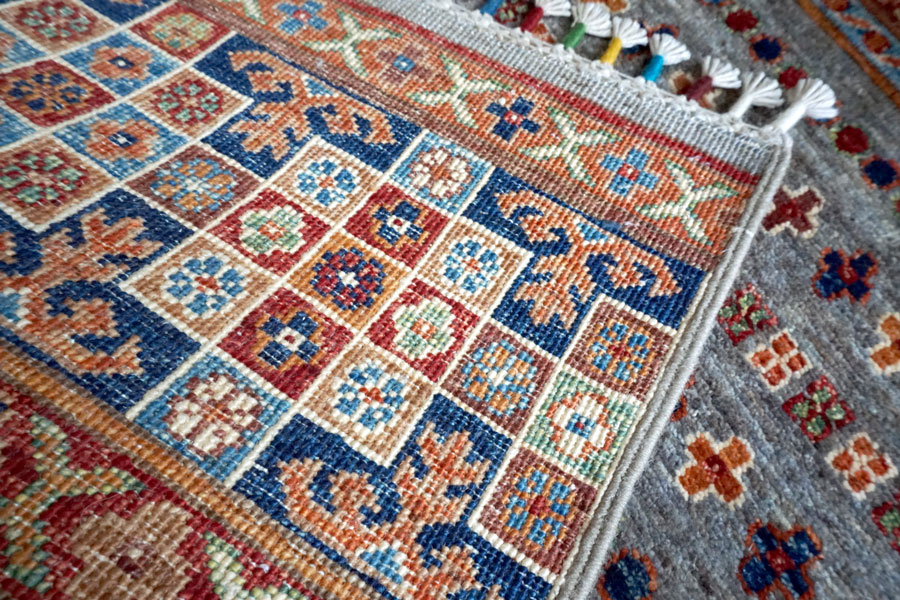 パキスタン絨毯画像