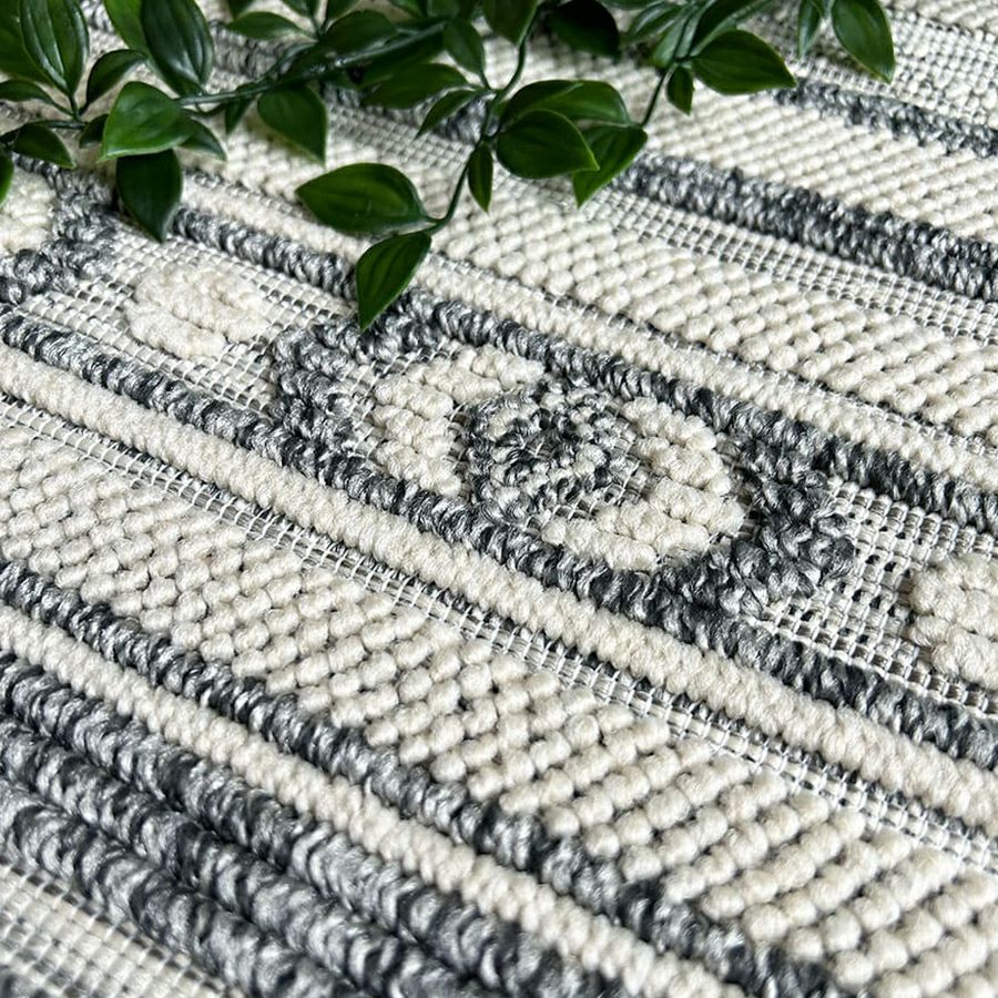 キリムデザインのトルコ産カラバン調ラグ＜Safal - サファル グレー