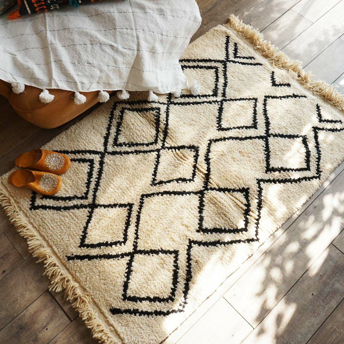 世界に1枚だけ！モロッコ直輸入のウール100％ハンドメイドベニワレン